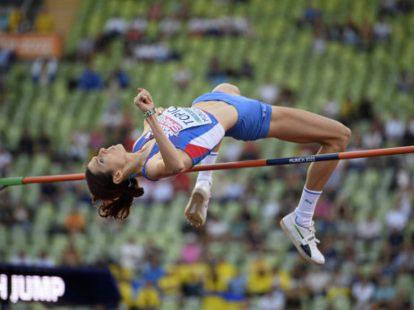 Angelina Topić u sjajnoj formi: Novi državni rekord Srbije je 198 centimetara