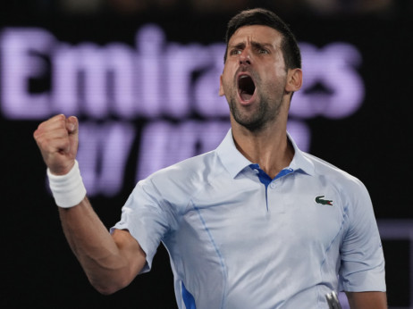 Novak Đoković definitivno igra na Vimbldonu: Prvi rival u Londonu kvalifikant Vita Kopriva