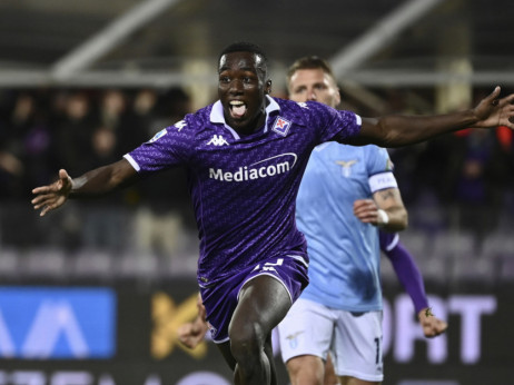 Fiorentina promašivala, ali pobedila Lacio: "Viola" preskočila Rimljane na tabeli