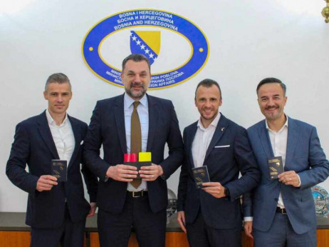 Najboljim bosanskohercegovačkim sudijama uručeni diplomatski pasoši