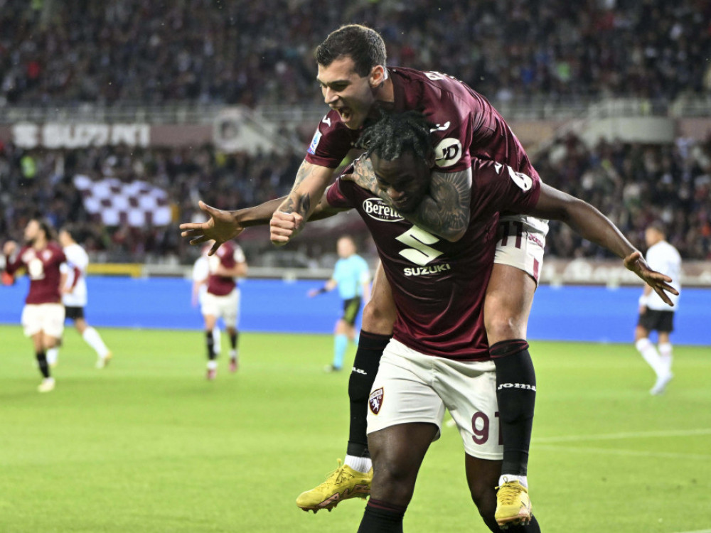 radost fudbalera Torina posle jednog od golova u pobedi nad Milanom