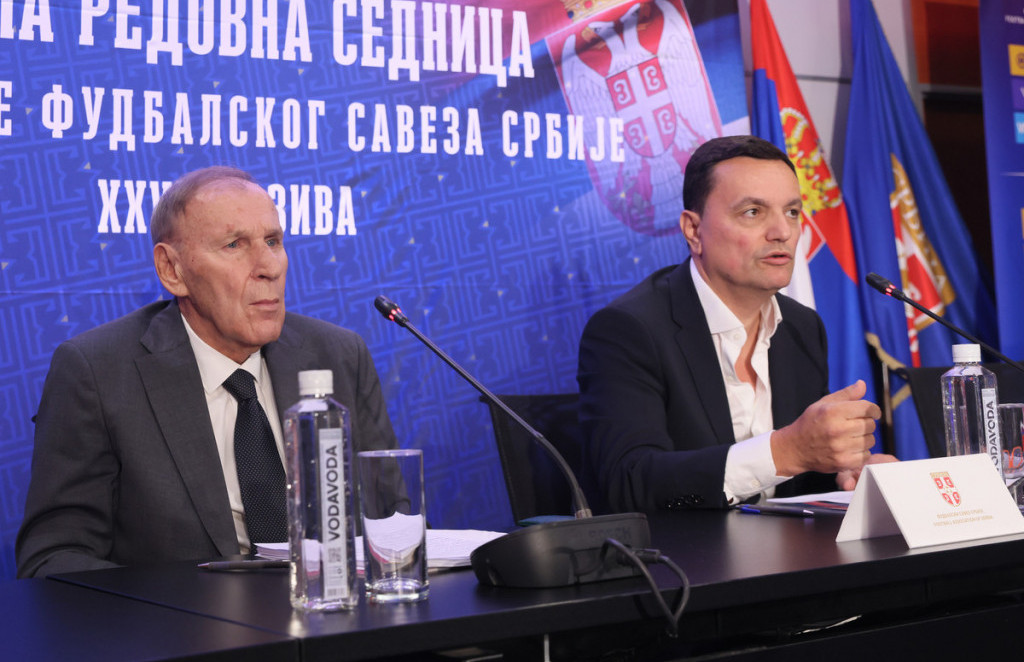 Predsednik FSS Dragan Džajić i generalni sekretar Jovan Šurbatović