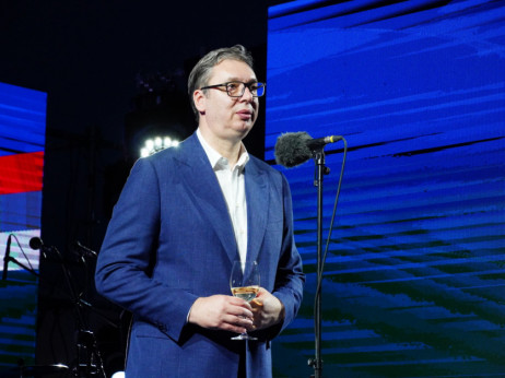 Predsednik Srbije, Aleksandar Vučić, s "Veliko hvala" dočekao povratak Jokića među "orlove"
