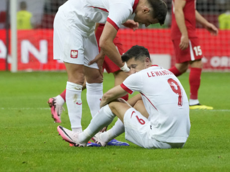Levandovski zbog povrede napustio poslednji test meč: Drama u ekipi Poljske pred EURO