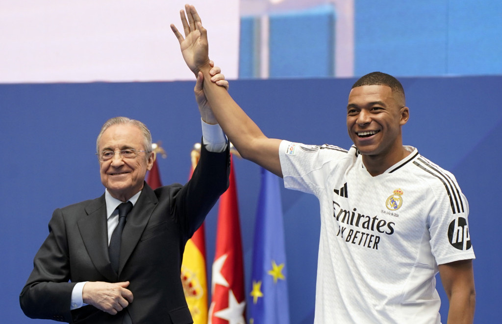 Florentino Perez i Kilijan Mbape na kraljevskom dočeku i promociji u Realu