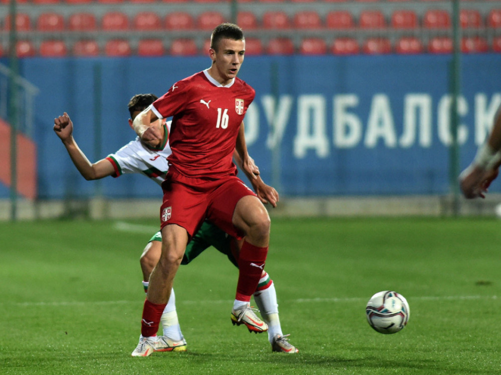 Miodrag Pivaš, fudbaler Njukasla, pozajmljen Viljemu II