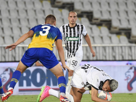 Partizan još jednom poražen od Dinama i sada mu sledi dvomeč protiv Lugana u kvalifikacijama za Ligu Evrope