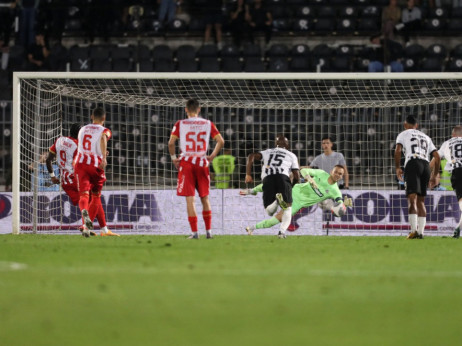 (UŽIVO) Partizan - Crvena zvezda 0:3: Šerif Endijaj ne prašta greške