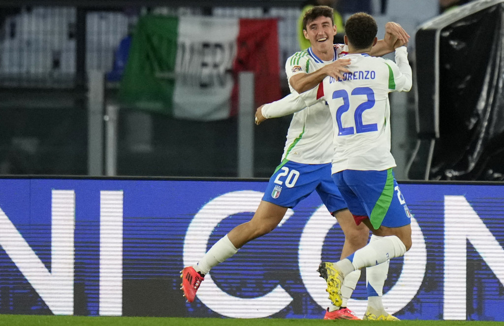 Andrea Kambijazo slavi gol za Italiju