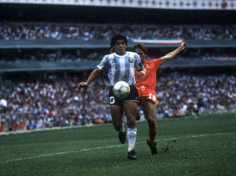 Maradona dobija spomenik u Buenos Ajresu: Oda argentinskom fudbalskom geniju i "mamac" za turiste