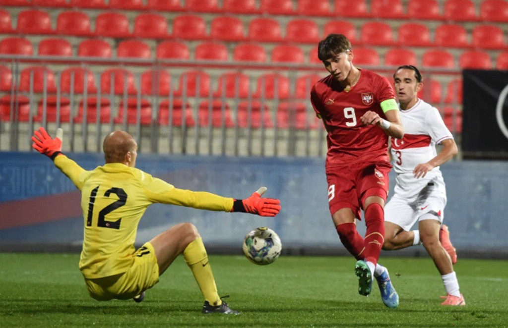 Aleksa Damjanović pred golom Turske