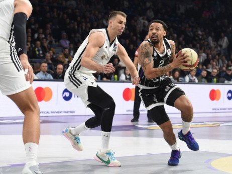 Partizan "sa desetkom" prošao najteži ispit do sada: Ubedljiva pobeda nad Dubaijem