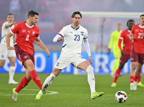 (UŽIVO, VIDEO) Švajcarska - Srbija 0:0: Vlahović propustio zicer