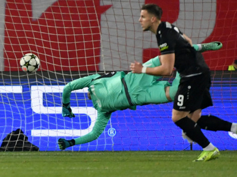 Uspeli smo da utišamo stadion ranim vođstvom, a onda... : Ermedin Demirović o Zvezdinoj "petardi"