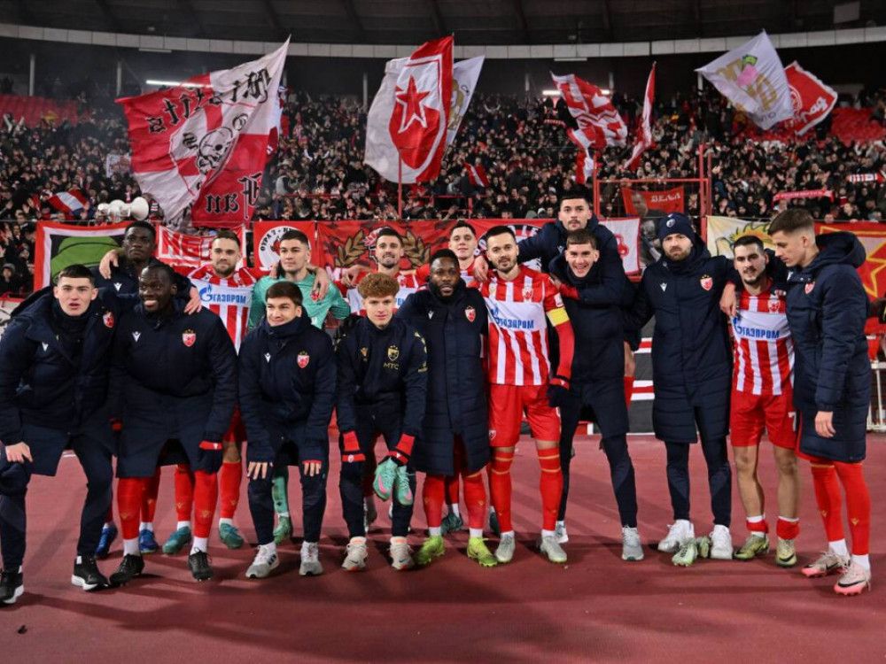 Fudbaleri Crvene zvezde posle meča sa Čukaričkim