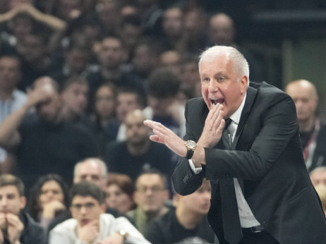 Moraju da reaguju igrači sa klupe: Željko Obradović odveo Partizan na megdan s Virtusom