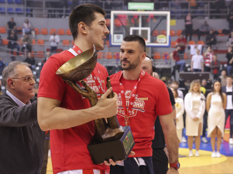 Zvezdaši orni pred Žalgiris: Branko Lazić spreman za novi debi!