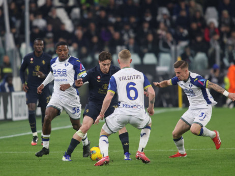 Juventus se muči i pati, a onda "samelje" rivala: U Torinu "pala" i Verona