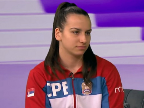 Heroina Anastasija Lukajić: Posle dva nokdauna do preokreta i osigurane medalje na SP!