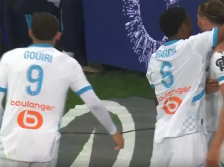 Pardo spasio Lil, Marsej hita ka UEFA Ligi šampiona